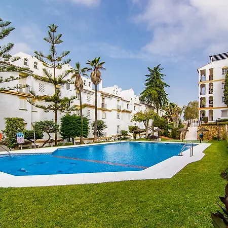Calle Nueva Atalaya-cna * Estepona